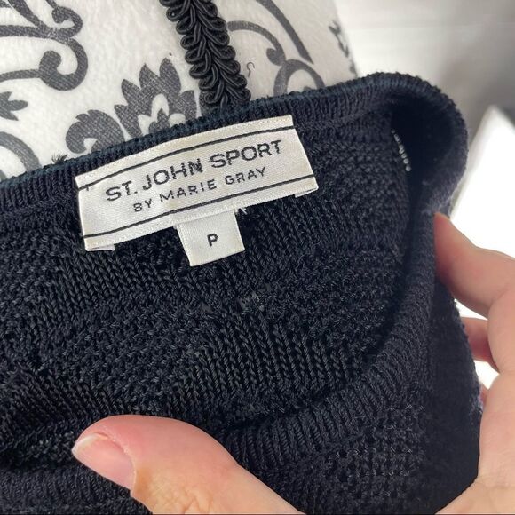 St. John Sport by Marie Gray Fan Knitted Wool Blend Tank Top - Picture 7 of 9